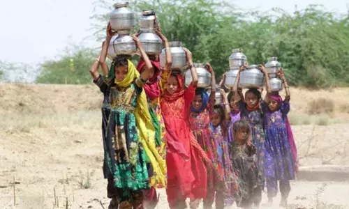 28 करोड़ की योजना, फिर भी पानी के लिए जंगल में भटक रहे आदिवासी