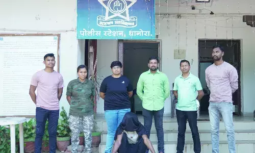 उत्तर प्रदेश के मेरठ से पुलिस ने आरोपी युवक व अपहृत नाबालिग लड़की को पकड़ा उत्तर प्रदेश के मेरठ से पुलिस ने आरोपी युवक व अपहृत नाबालिग लड़की को पकड़ा