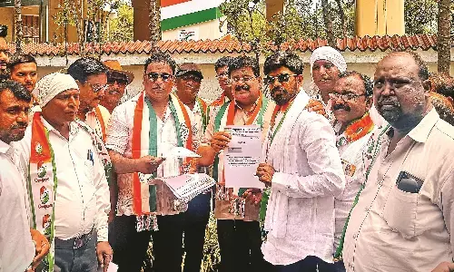 स्मार्ट सिटी के नाम पर मुख्यालय में 300 सफाई कर्मियों को रोका, कर्मचारियों की कमी स्मार्ट सिटी के नाम पर मुख्यालय में 300 सफाई कर्मियों को रोका, कर्मचारियों की कमी