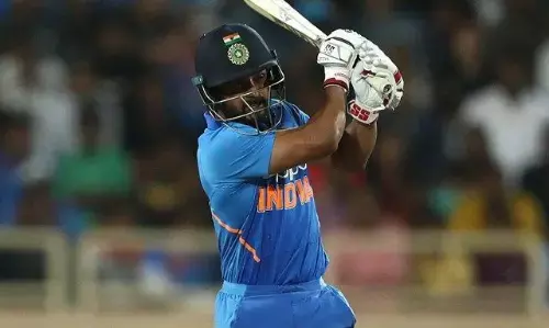 टी-20 वर्ल्ड कप के बीच भारतीय टीम के धाकड़ फिनिशर ने लिया संन्यास, सालों से चल रहा था टीम से बाहर टी-20 वर्ल्ड कप के बीच भारतीय टीम के धाकड़ फिनिशर ने लिया संन्यास, सालों से चल रहा था टीम से बाहर