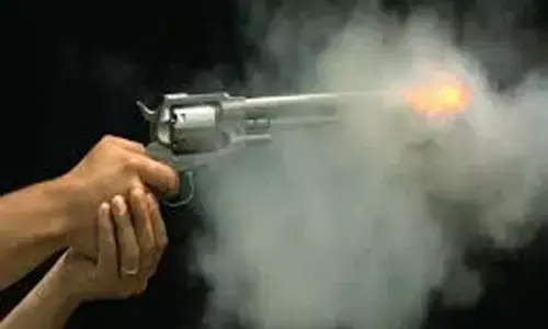 लेन-देन में हुआ विवाद, जिम संचालक ने तान दी रिवाल्वर , मची अफरा-तफरी लेन-देन में हुआ विवाद, जिम संचालक ने तान दी रिवाल्वर , मची अफरा-तफरी