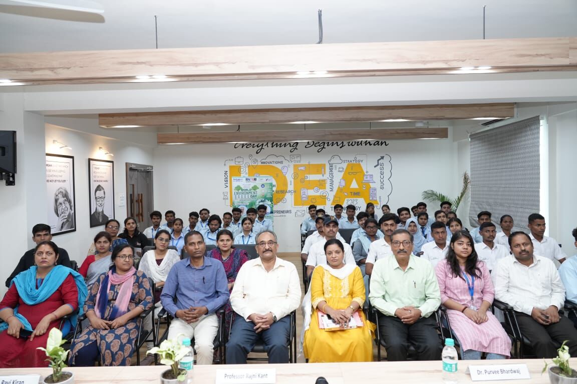 रबीन्द्रनाथ टैगोर विश्वविद्यालय में मनाया गया विश्व पर्यावरण दिवस