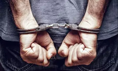 घोटाले में फरार आरोपी अभी भी गिरफ्त में नहीं, मामला ताखलाकला समिति में हुए धान घोटाले का