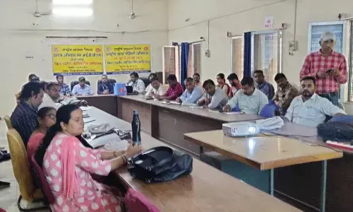 पर्यावरण दिवस के आयोजन के साथ स्वास्थ्य विभाग की समीक्षा बैठक आयोजित