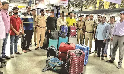 नागपुर रेलवे स्टेशन पर पकड़ा 16 लाख रुपए का गांजा, 3 आरोपी गिरफ्तार