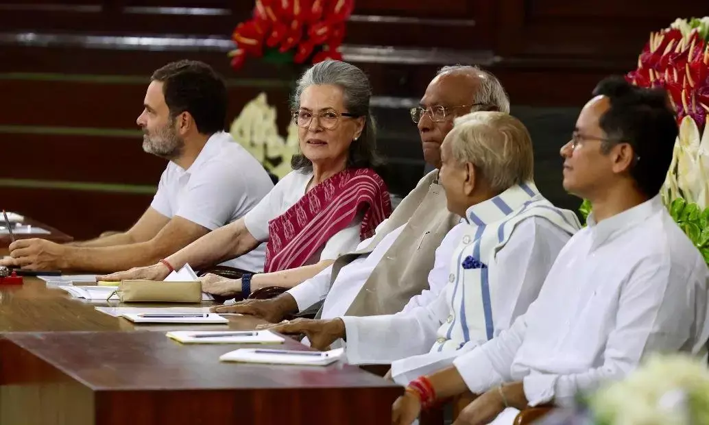 सोनिया गांधी बनीं कांग्रेस संसदीय दल की अध्यक्ष, नेता प्रतिपक्ष को लेकर राहुल गांधी के जवाब का इंतजार
