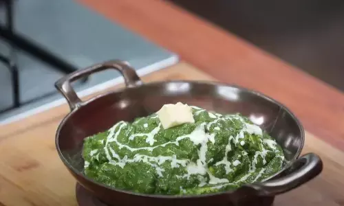 घर पर बनाए रेस्टोरेंट जैसी परफेक्ट पालक पनीर की सब्जी, यहां जानिए पूरी रेसिपी