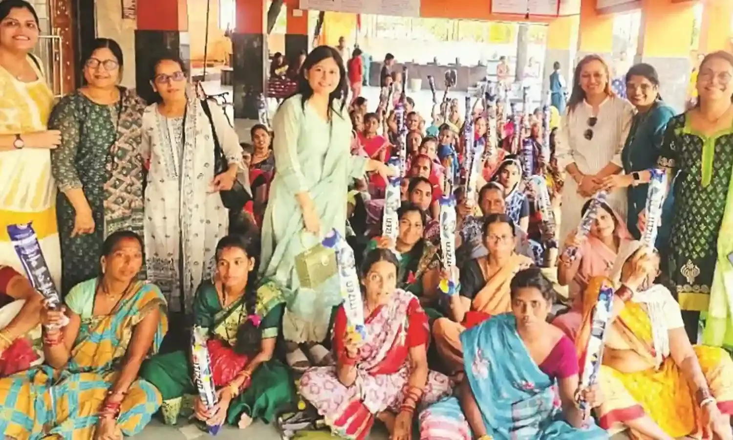 जरूरतमंदों को दी जाएगी छतरी, प्रगति राजस्थानी महिला मंडल की पहल