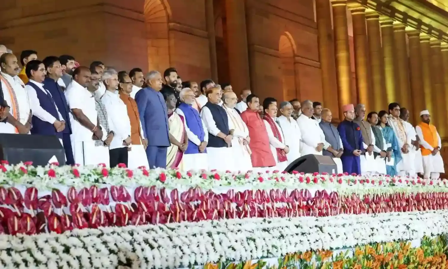 कैबिनेट मंत्री और राज्य मंत्री में क्या होता है सामान्य अंतर ? समझिए मंत्री पद मिलने के बाद कैसे होती है वेतन में बढ़ोतरी