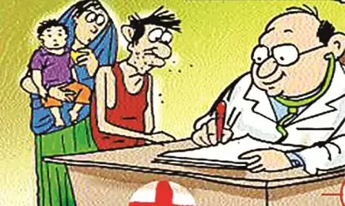 रिक्त पदों के चलते ग्रामीण क्षेत्र में स्वास्थ्य सेवा चरमराई, जाना पड़ रहा निजी अस्पताल रिक्त पदों के चलते ग्रामीण क्षेत्र में स्वास्थ्य सेवा चरमराई, जाना पड़ रहा निजी अस्पताल