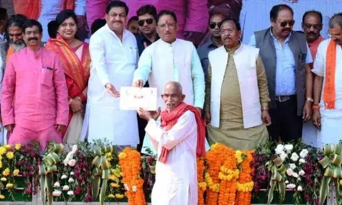 विष्णु सरकार की सुध से खेती-किसानी को नया सम्बल विष्णु सरकार की सुध से खेती-किसानी को नया सम्बल