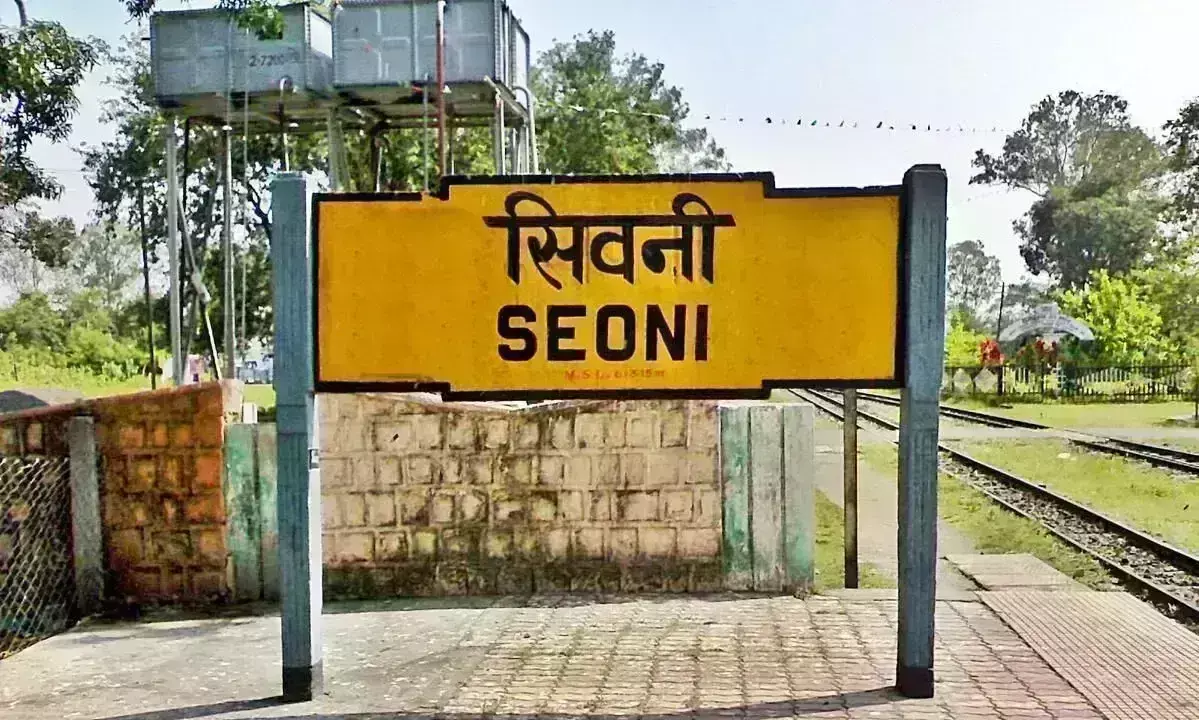 ड्राइवरों से सस्ते में खरीद लेते थे डीजल, दो ढाबों से 90 लीटर बरामद ड्राइवरों से सस्ते में खरीद लेते थे डीजल, दो ढाबों से 90 लीटर बरामद