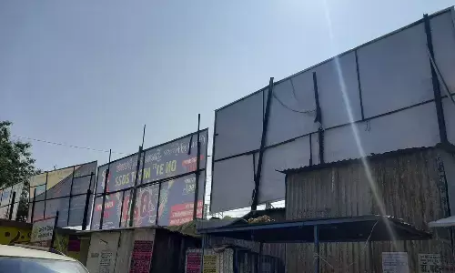 दस साल से तने हैं पर टैक्स वसूली का नहीं दिया नोटिस, नुकसान का आंकलन भी नहीं