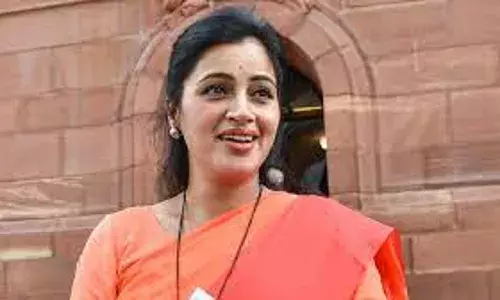 नवनीत राणा अदालत में नहीं हुई पेश , 2 जुलाई को मामले की अगली सुनवाई नवनीत राणा अदालत में नहीं हुई पेश , 2 जुलाई को मामले की अगली सुनवाई
