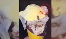 आइसक्रीम में मिली कटी हुई मानव अंगुली , आधा खाने के बाद दिखा तो उड़े होश