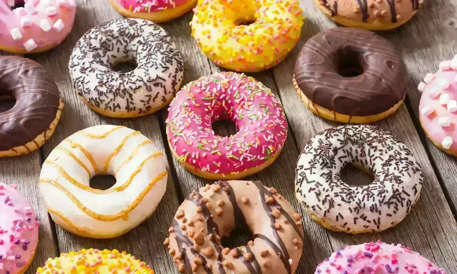 फादर्स डे के सेलिब्रेशन में घोलें मिठास, जानिए बिना अंडा का इस्तेमाल किए कैसे बनाएं सॉफ्ट और स्पंजी डोनट्स