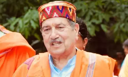 भाजपा को अंहकारी कहने के बाद बैकफुट पर आए इंद्रेश कुमार, मीडिया से बातचीत में दी अपनी सफाई भाजपा को अंहकारी कहने के बाद बैकफुट पर आए इंद्रेश कुमार, मीडिया से बातचीत में दी अपनी सफाई