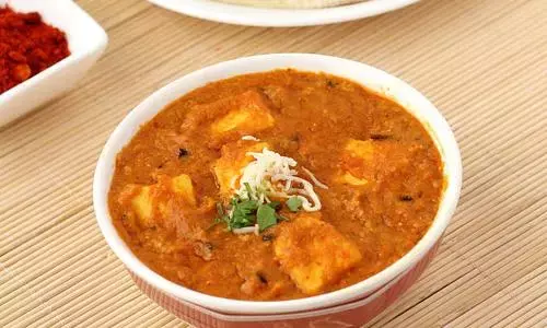 फादर्स डे के मौके पर प्लान कर रहे हैं स्पेशल डिनर तो बनाए पनीर लबाबदार, जानिए पूरी रेसिपी