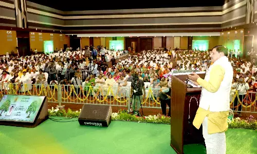 मुख्यमंत्री मोहन यादव एक पेड़ मां के नाम कार्यक्रम में शामिल हुए