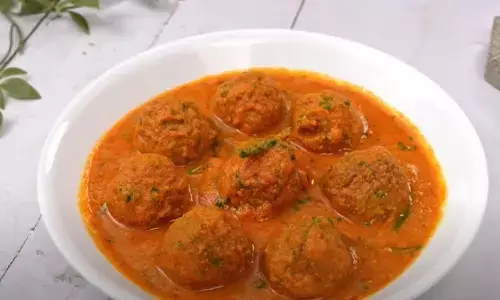 रेगुलर सब्जी से बोर हो गए हैं तो लंच में कुछ नया ट्राई करें, बनाएं गोभी और मटर के टेस्टी कोफ्ते, जानिए पूरी विधि