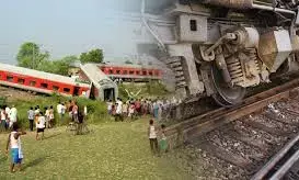 गडकरी ने हादसे पर जताया दुख, रेलवे बोर्ड ने कहा - सिग्नल की अनदेखी का मामला