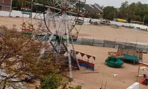 खेल मैदान में मेला न लगाये जाने की नगरवासियों ने की मांग