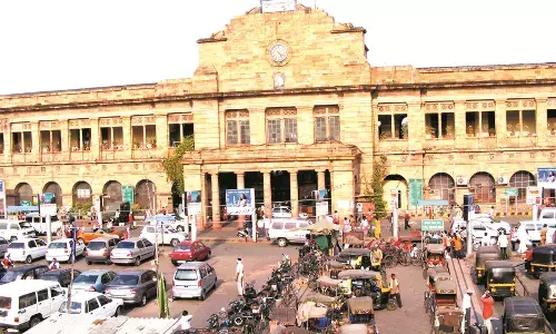 अब नागपुर रेलवे स्टेशन पर होगी यात्रियों की मालिश , लगाई जाएगी इलेक्ट्रॉनिक कुर्सी