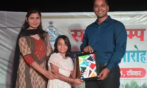 पुलिस लाइन पन्ना में आयोजित समर कैम्प का हुआ समापन, पुलिस अधीक्षक द्वारा बच्चों व प्रशिक्षकों को किया गया सम्मानित पुलिस लाइन पन्ना में आयोजित समर कैम्प का हुआ समापन, पुलिस अधीक्षक द्वारा बच्चों व प्रशिक्षकों को किया गया सम्मानित