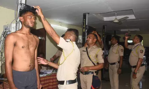 पुलिस भर्ती में इंजीनियर , एमबीए, बी.टेक की डिग्री वाले युवा हुए शामिल