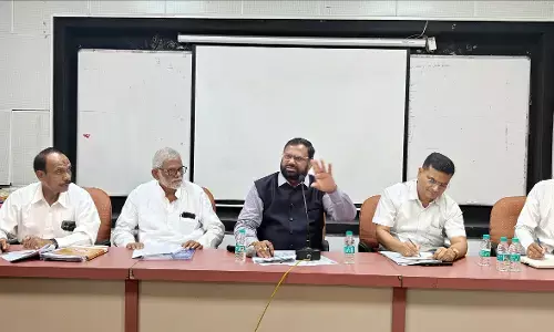 शिक्षकों की समस्याएं हल न करने वाले शिक्षाधिकारी कार्यालयों की जांच करें