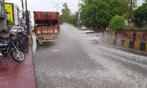 पहली बारिश ने खोली नपा की तैयारियों की पोल पहली बारिश ने खोली नपा की तैयारियों की पोल