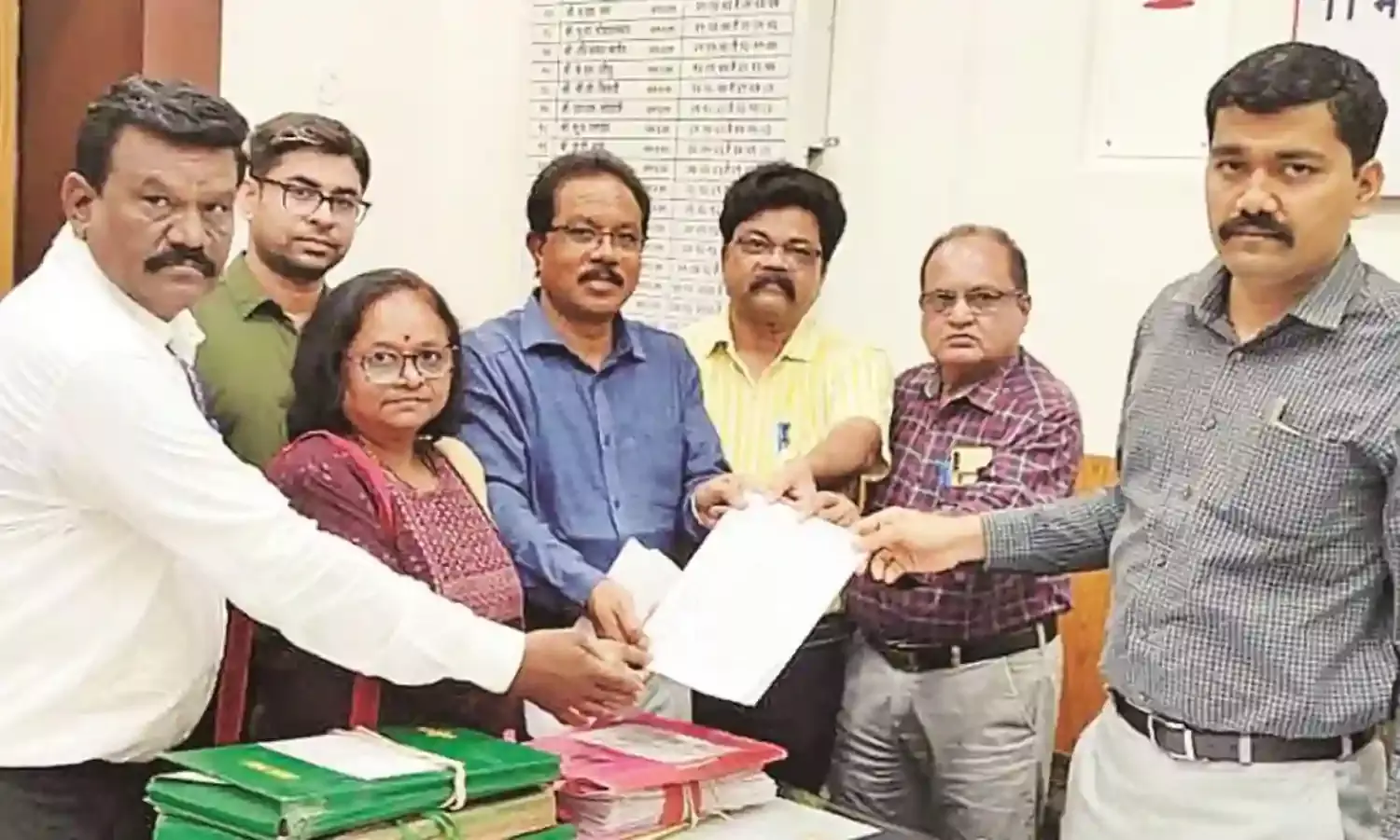डॉक्टर को थप्पड़ जड़ने वाले जिप सदस्य ईश्वरकर के खिलाफ कार्रवाई की मांग