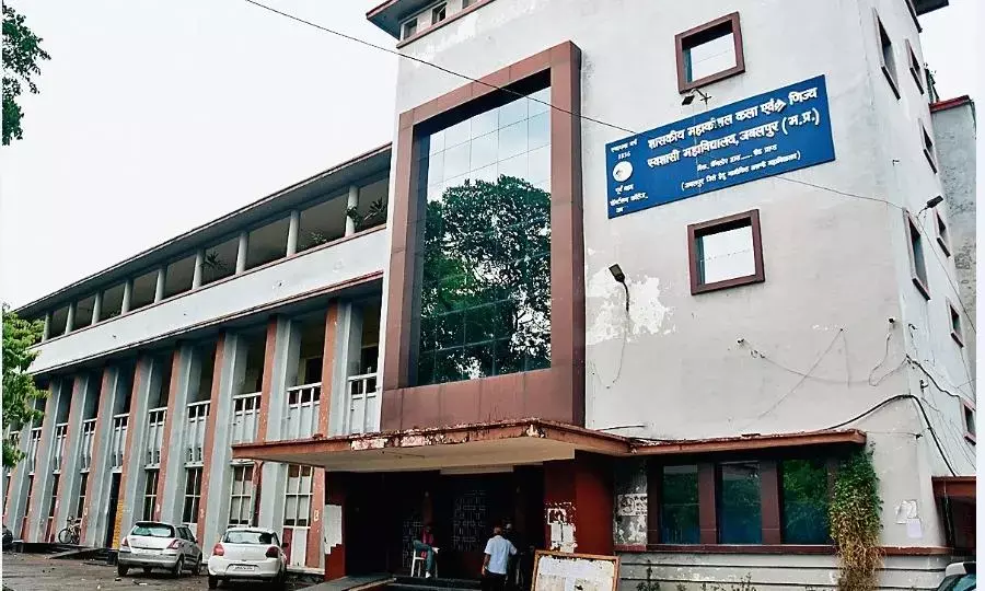 पहली बार कॉलेज के छात्रों को मिलेगी बस की सुविधा, वो भी 30 रुपए में