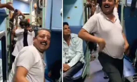 सोशल मीडिया पर ट्रेन में हरियाणवी गाने पर नाचते शख्स का वीडियो हो रहा वायरल, हंस-हंसकर लोट पोट हुए यूजर्स