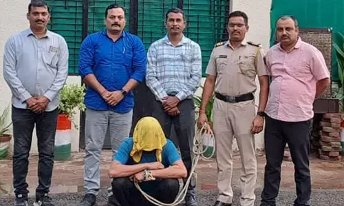 एटीएम फोड़ने वाले गिरोह के मुखिया को पकड़ने गए दल पर हरियाणा में पथराव