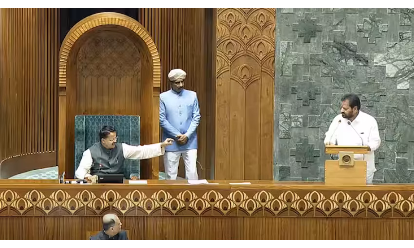 शिवसेना सांसद आष्टिकर को लेनी पड़ी दोबारा शपथ, ओवैसी के जय फिलिस्तीन नारे पर हंगामा