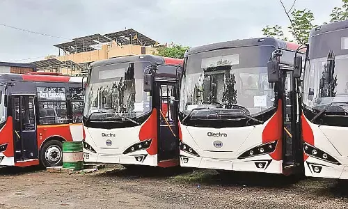 प्रदूषण की गंभीर समस्या से जूझते चंद्रपुर की सड़कों पर शीघ्र ही दौड़ेंगी ई-बसें!