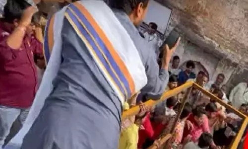 शिरपुर के जैन मंदिर में दोनों पंथों के बीच जमकर हुई मारपीट, 4 लोग हुए घायल