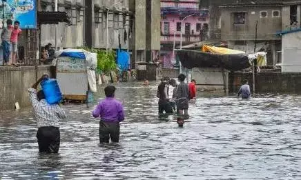 लुटियंस दिल्ली में जलभराव, शशि थरूर सहित कई सांसदों के बंगलों में घुसा पानी, तस्वीरें वायरल