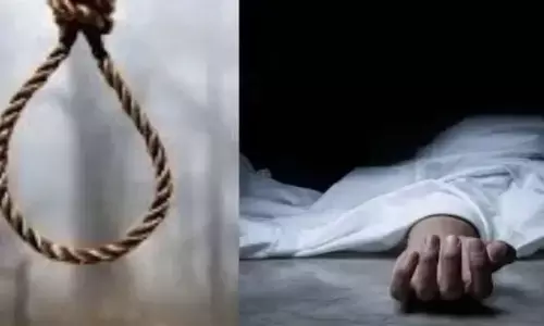 दो मौतें... करंट की चपेट में आए युवक ने तोड़ा दम, फांसी लगाकर युवक ने दी जान