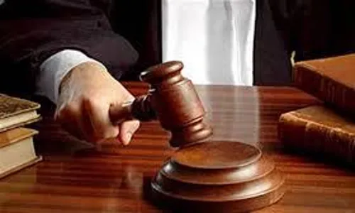 नासिक पुलिस आयुक्त द्वारा एक शख्स को एमपीडीए के तहत हिरासत में लेने का आदेश रद्द नासिक पुलिस आयुक्त द्वारा एक शख्स को एमपीडीए के तहत हिरासत में लेने का आदेश रद्द