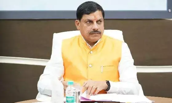 राहुल गांधी के हिंसा वाले बयान पर गरमाई सियासत, सीएम मोहन यादव बोले - नाक रगड़कर माफी मांगें