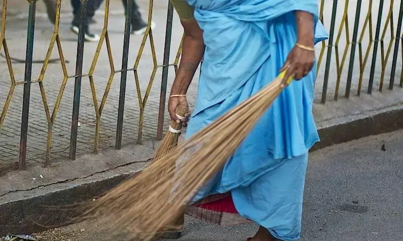 नगर परिषद में आयोजित हुआ सफाई कामगार सेवानिवृत्ति कार्यक्रम