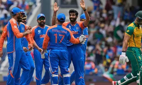 ये है टी-20 वर्ल्ड कप की टीम ऑफ टूर्नामेंट, रोहित शर्मा समेत भारतीय टीम के ये खिलाड़ी शामिल ये है टी-20 वर्ल्ड कप की टीम ऑफ टूर्नामेंट, रोहित शर्मा समेत भारतीय टीम के ये खिलाड़ी शामिल