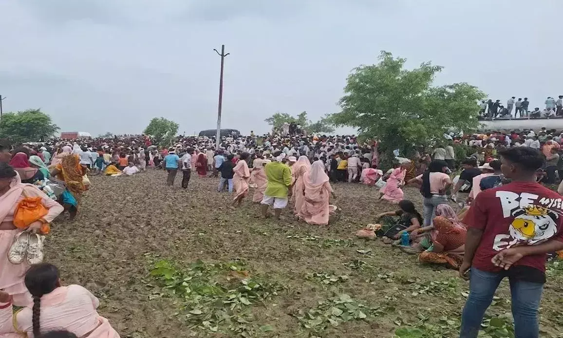 सामने आया भोले बाबा का पहला बयान, बोले - अराजक तत्वों ने भगदड़ कराई
