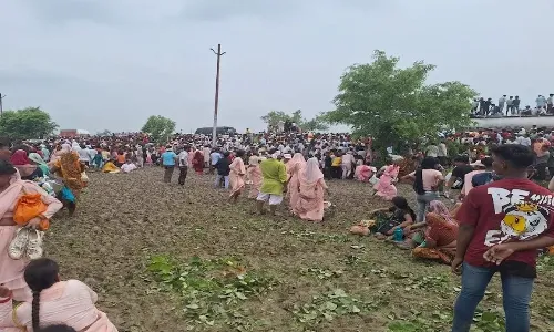 सामने आया भोले बाबा का पहला बयान, बोले - अराजक तत्वों ने भगदड़ कराई सामने आया भोले बाबा का पहला बयान, बोले - अराजक तत्वों ने भगदड़ कराई