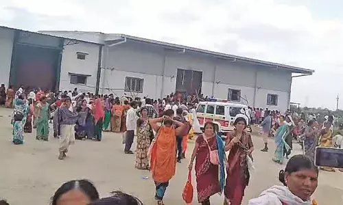 साढ़े 3 हजार रु. में मिलने वाले किचन सेट का सरकार कर रही 8 हजार 820 रुपए भुगतान