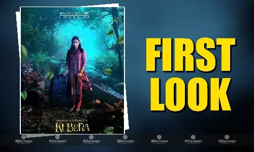 फिल्म कुबेर से रश्मिका मंदाना का फर्स्ट लुक आया सामने, पैसों से भरा बैग लेकर भागती नजर आईं एक्ट्रेस फिल्म कुबेर से रश्मिका मंदाना का फर्स्ट लुक आया सामने, पैसों से भरा बैग लेकर भागती नजर आईं एक्ट्रेस