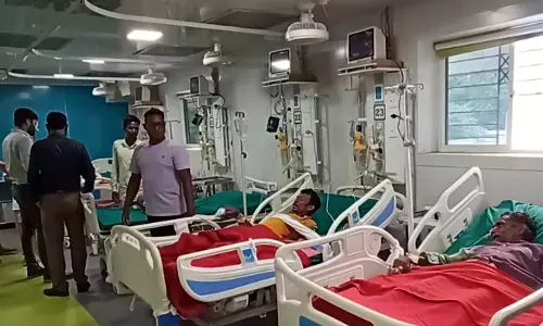 नामकरण समारोह के भोजन से विषबाधा, 28 लोगों की बिगड़ी तबीयत, 5 बच्चे भी शामिल नामकरण समारोह के भोजन से विषबाधा, 28 लोगों की बिगड़ी तबीयत, 5 बच्चे भी शामिल