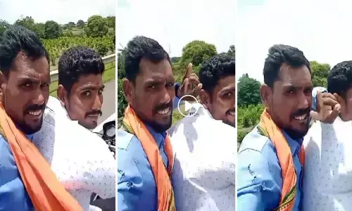 सेल्फी निकालते समय अनियंत्रित बाइक महामार्ग के डिवाइडर पर जा टकराई, 1 की मौत, 1 घायल